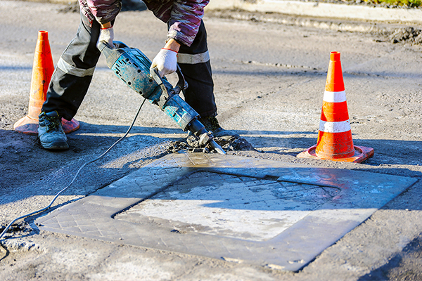 Manutenção e reparo da estrada